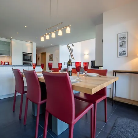 Lavish With Wellness Apartmán *