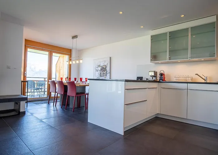 Lavish With Wellness *