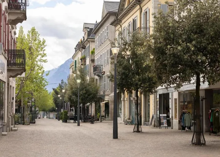 Lavish With Wellness *