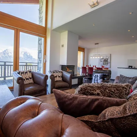 Lavish With Wellness