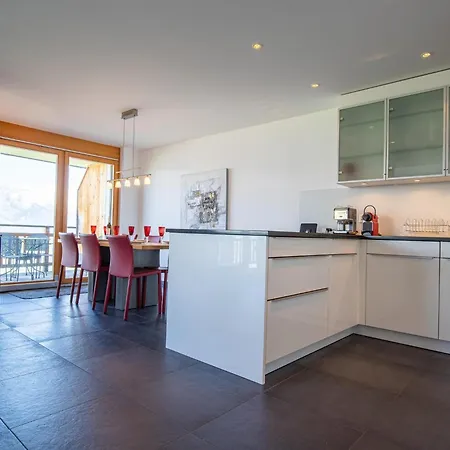 Lavish With Wellness *