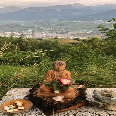 Lavish With Wellness Апартаменты